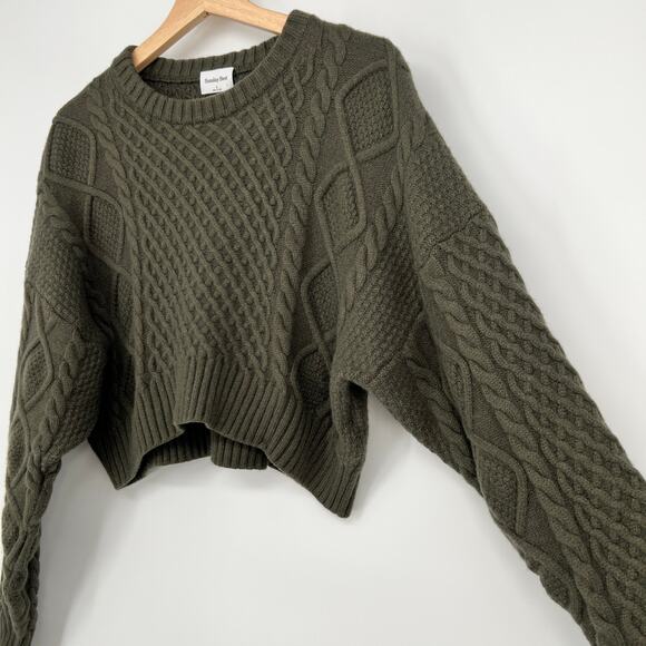 Aritzia Sunday Best Peggy Cropped Sweater Womens Small Olive Green Cable Knit - Picture 3 of 8